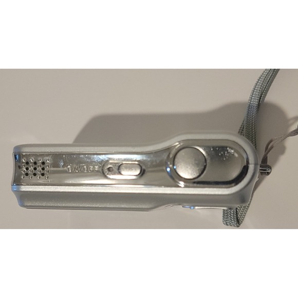 Nikon COOLPIX L3 Compact Digital Camera Silver Tested Works - Picture 5 of 5